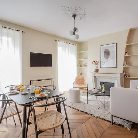 Apartment 3#two Bedrooms#champs Elysees#arc De Triomphe#ac *